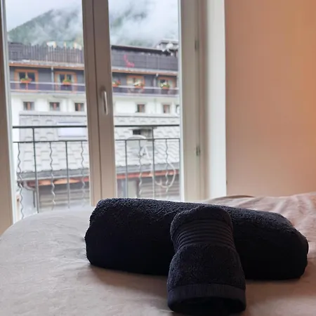 Modern 2-br In The Heart Of Apartman