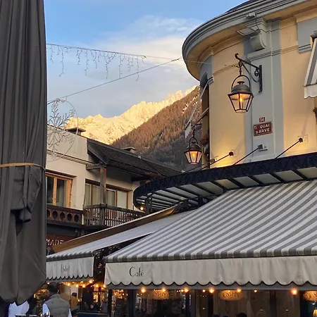 Modern 2-br In The Heart Of Chamonix