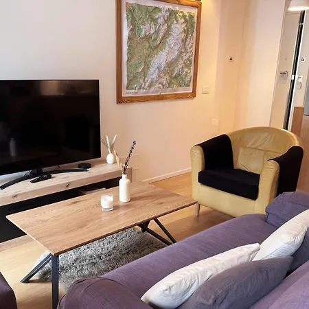 Apartment Modern 2-br In The Heart Of Chamonix