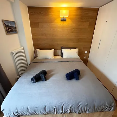 Modern 2-br In The Heart Of