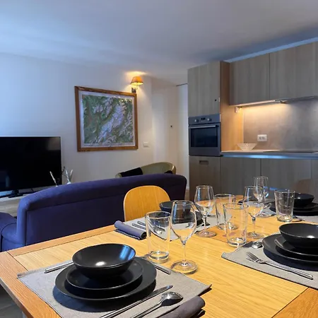Apartment Modern 2-br In The Heart Of *
