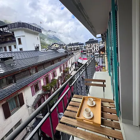 Apartment Modern 2-br In The Heart Of *